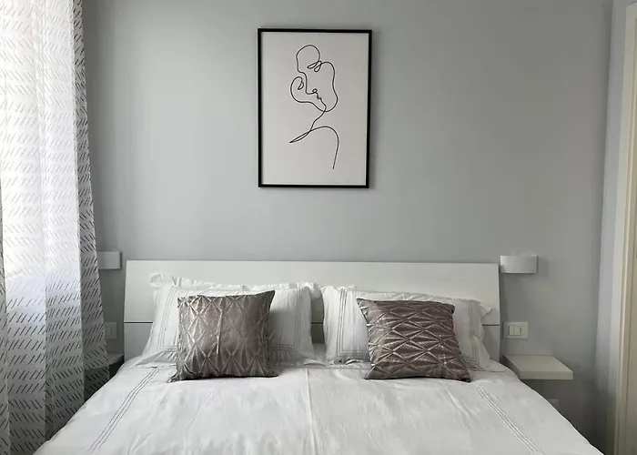 James Home Quarto dʼAltino